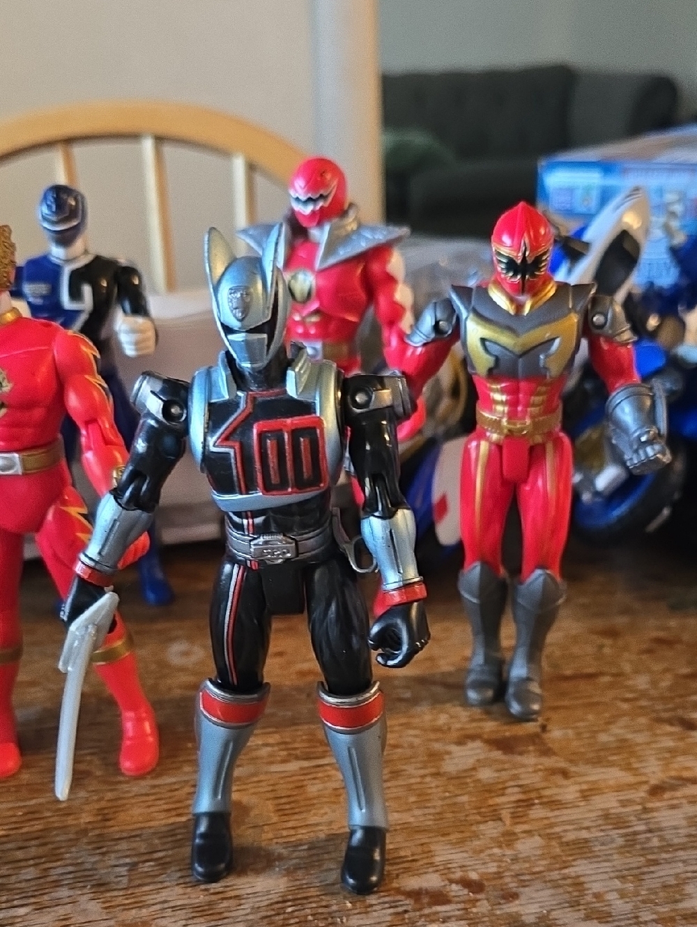 Power Rangers Action Figures - Picture 3 of 7